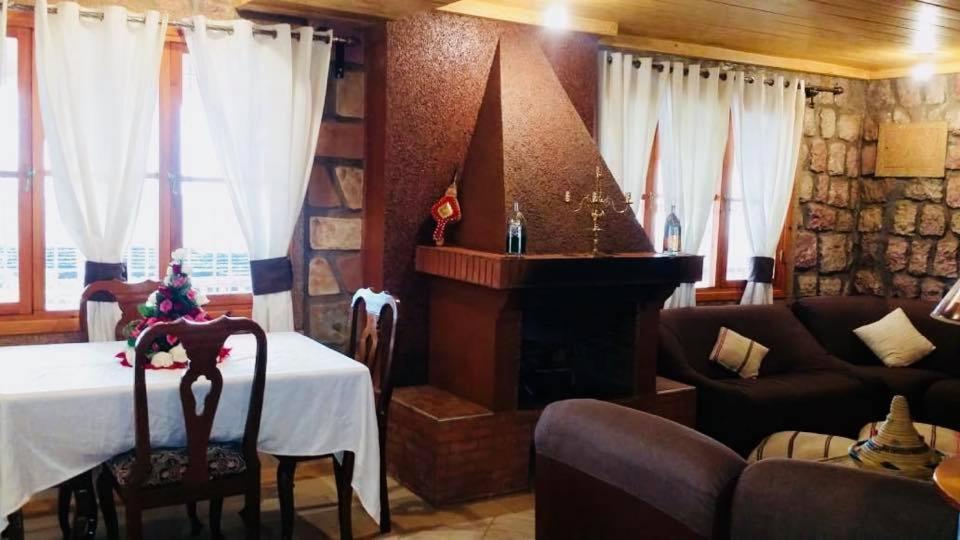 Maison D'Hotes Yamine Béni-Mellal Buitenkant foto